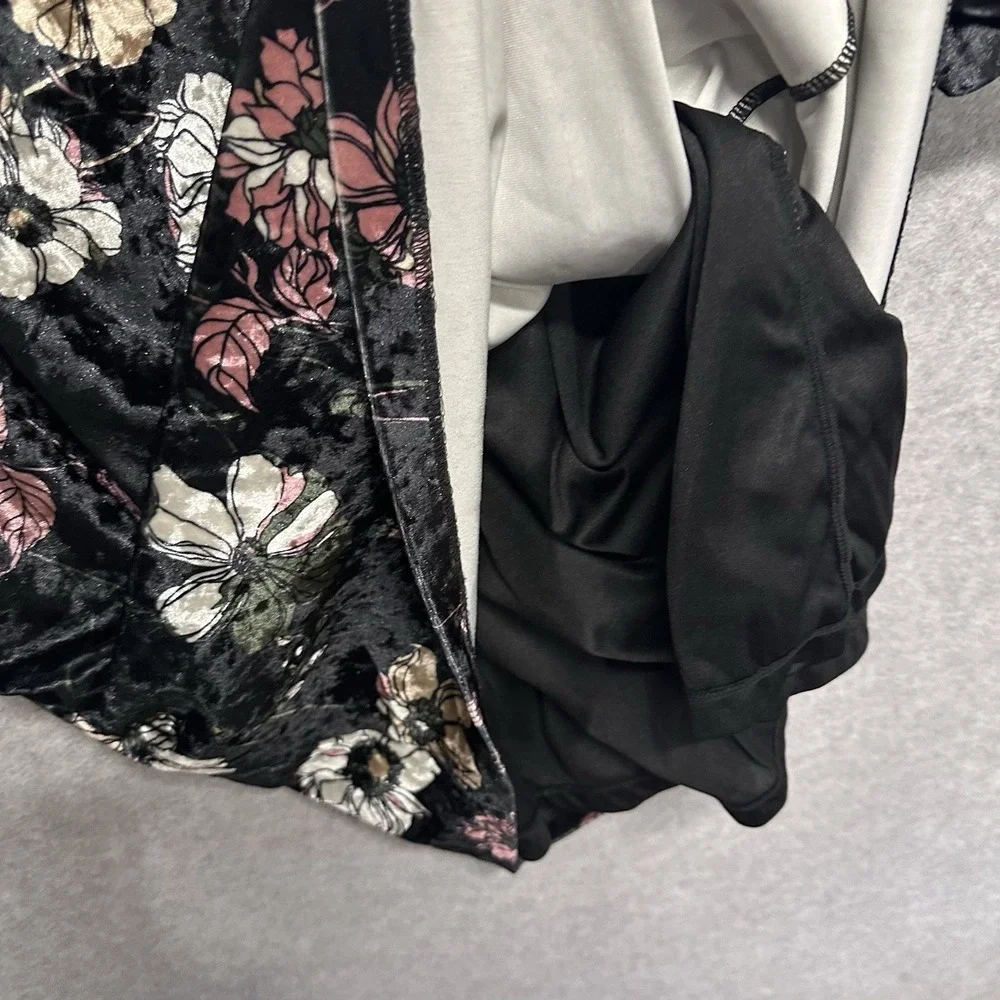 Chicos Dress Women 12/14 Black Floral Whimsigoth Fairy Grunge Witchy Bell Sleeve